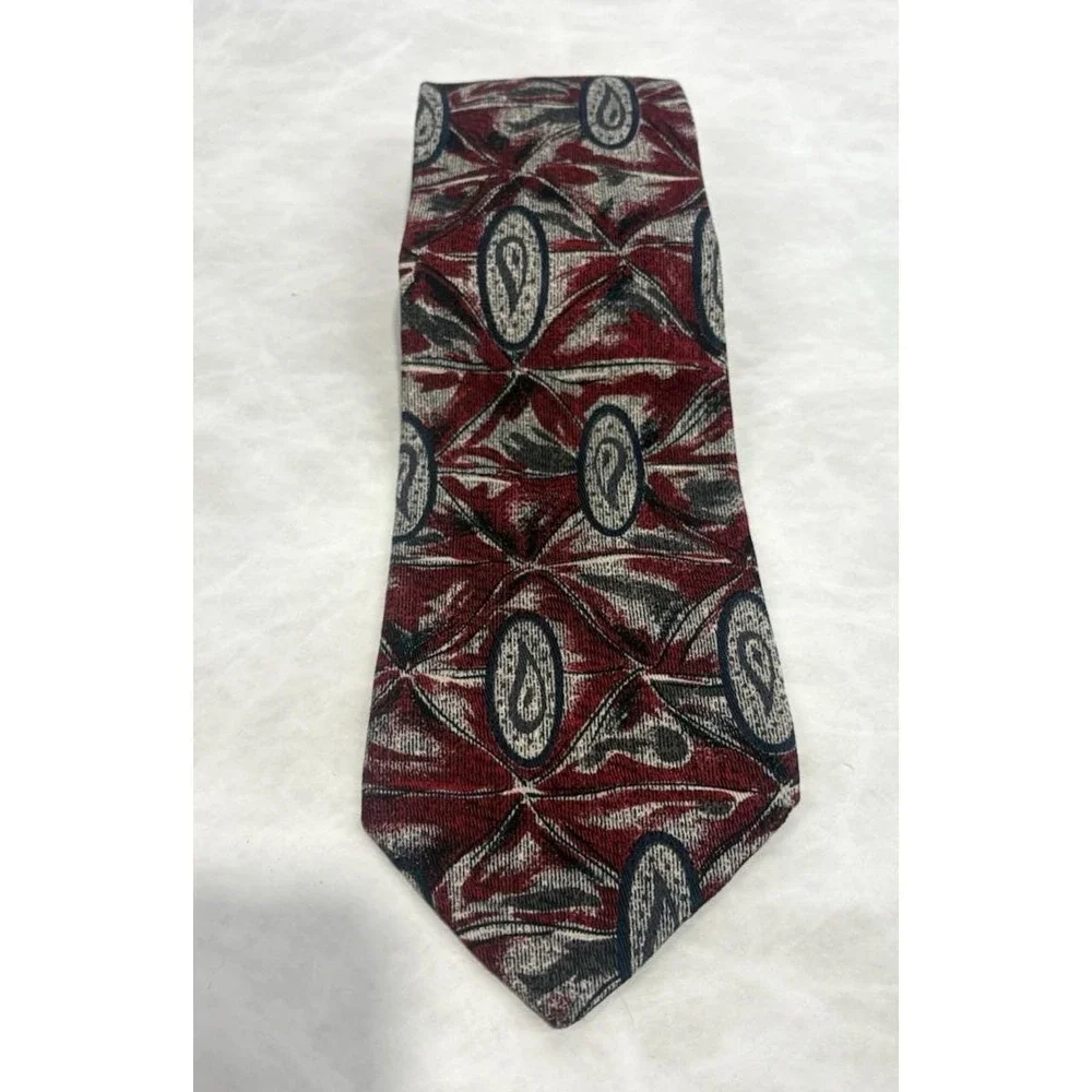 Robert Talbott Best of Class Silk Tie Red Paisley Geometric USA‎ Made 100% Silk